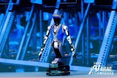 激励高校学生和初业阐扬创意 