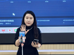 善表演、能控场、会衬着”的进阶技巧；她先解 